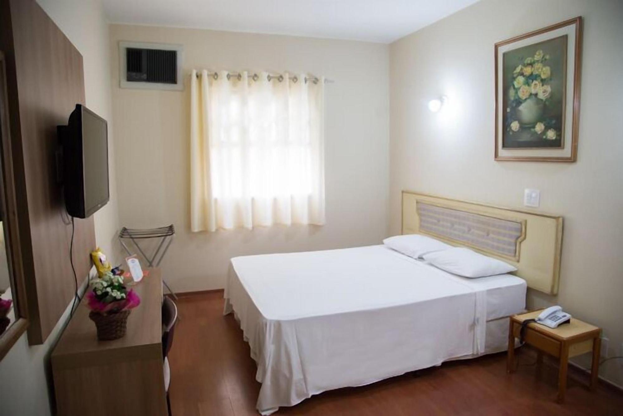 Hotel Dona Beja Araxa Room photo